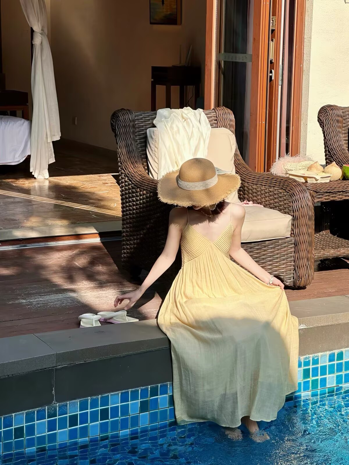 2026 Summer New South Italy Style V-Neck Sling Dress Vacation Beach Long Dress - Image 2