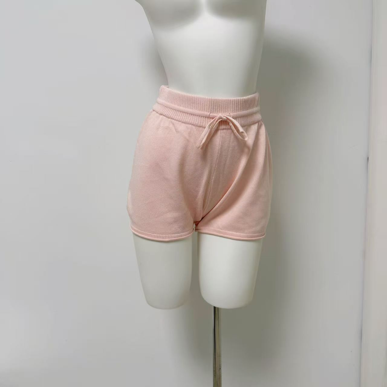Ruoyu Custom Relaxed Off-Shoulder Knit Top and Shorts Two-Piece Set for Women - Image 4