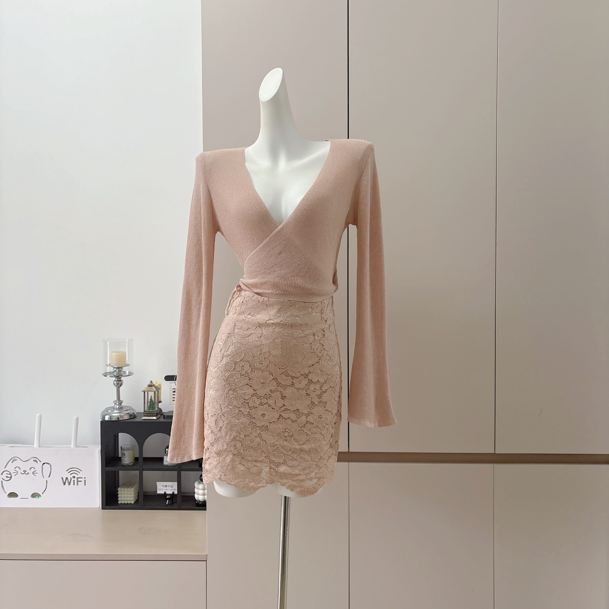 Women's Two-Piece Knit Top and Lace Bodycon Skirt Set with V-Neck Long Sleeves - Image 2