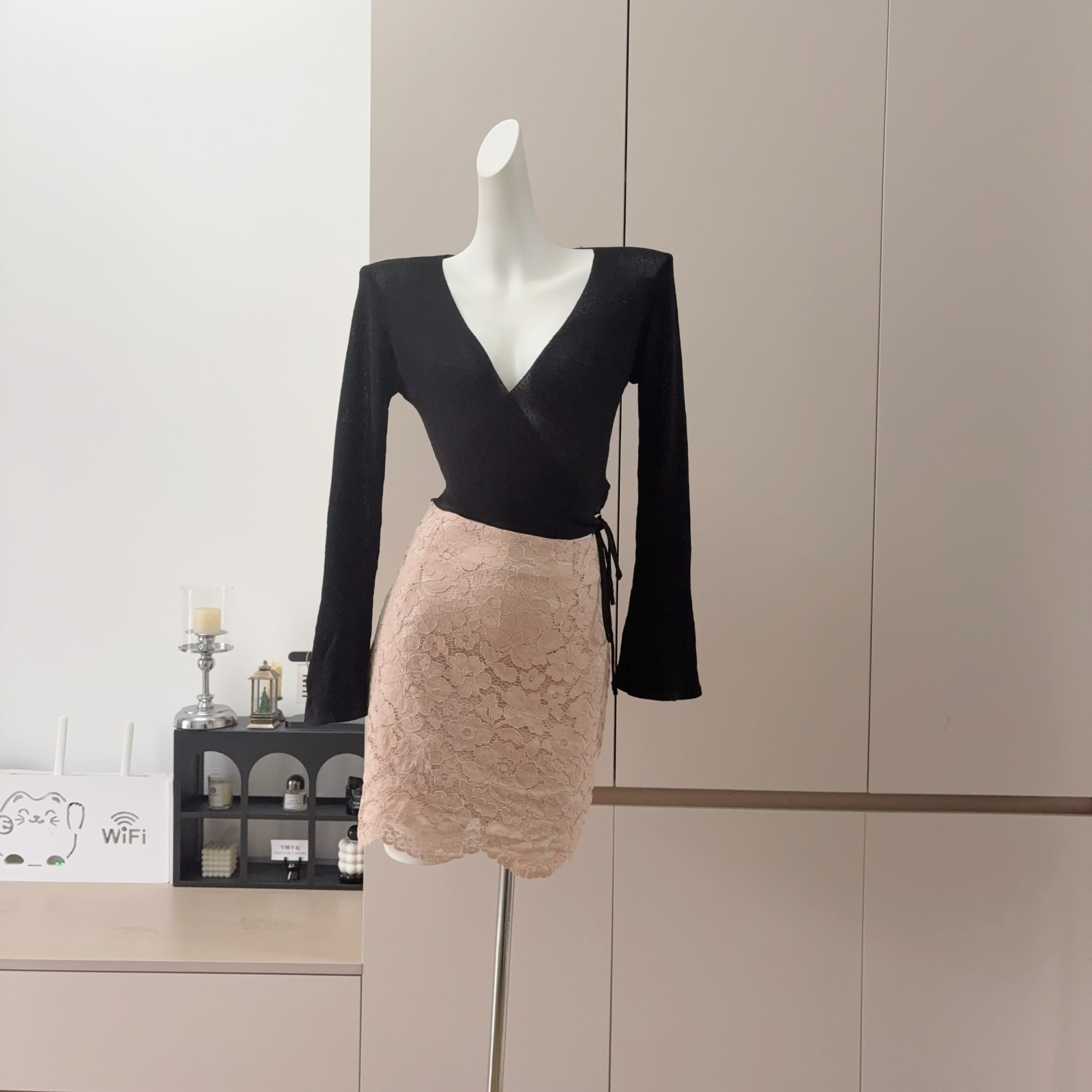 Women's Two-Piece Knit Top and Lace Bodycon Skirt Set with V-Neck Long Sleeves - Image 3