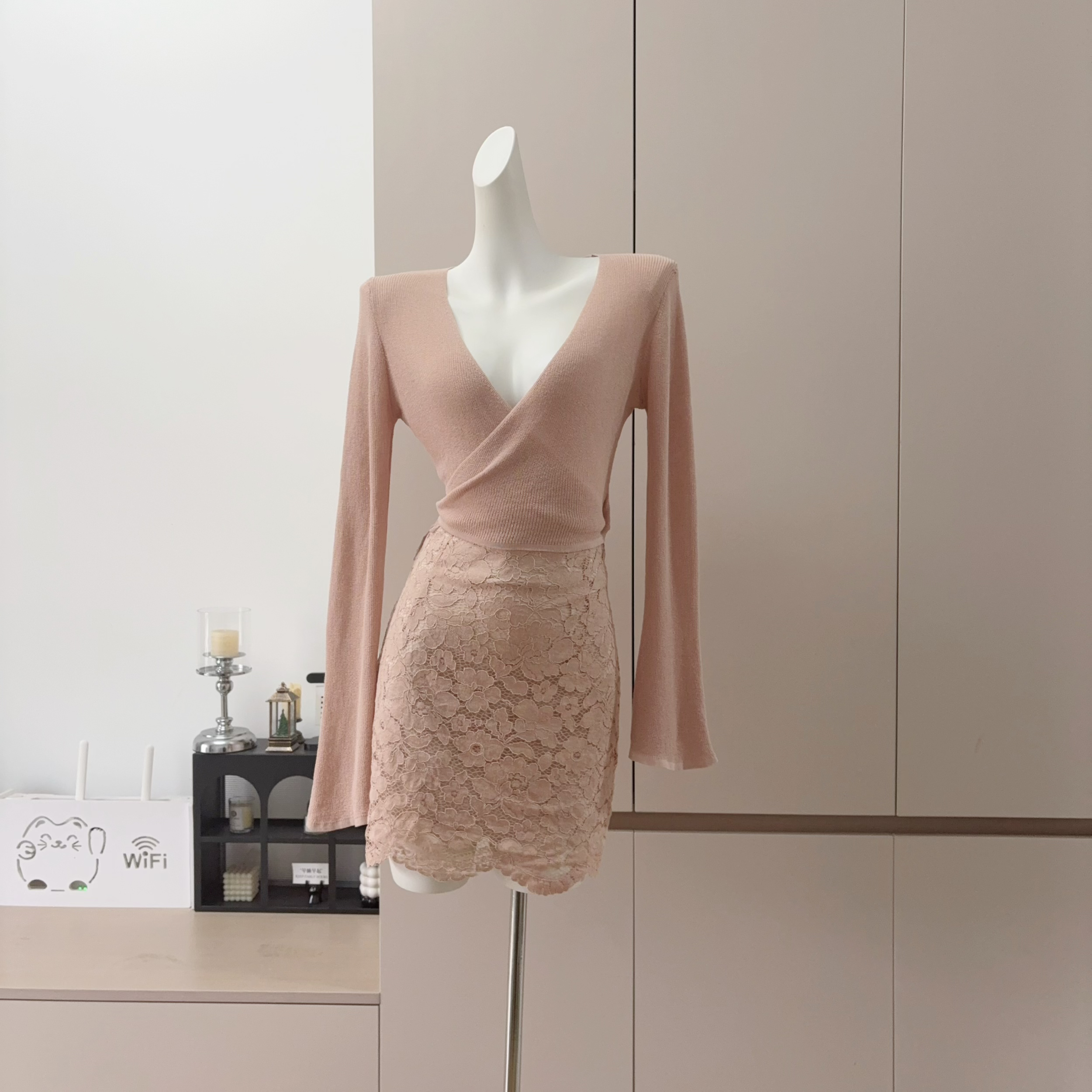 Women's Two-Piece Knit Top and Lace Bodycon Skirt Set with V-Neck Long Sleeves - Image 5