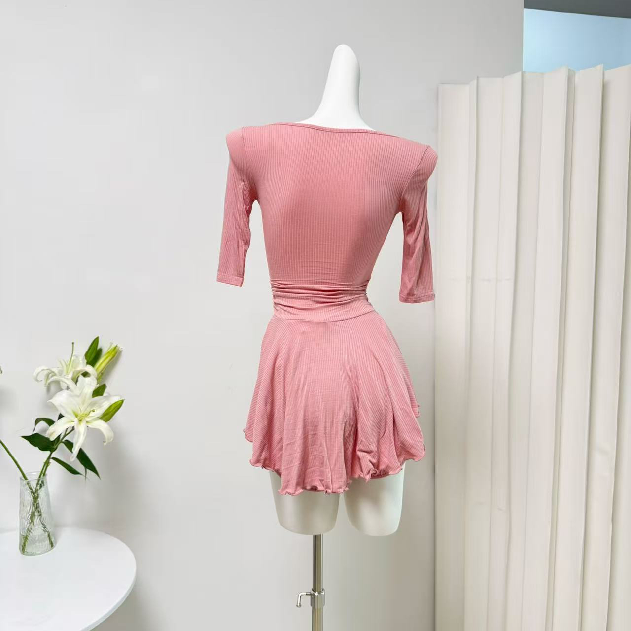 Women's Two-Piece Knit Dress and Bloomers Set with Flattering Silhouette - Image 5