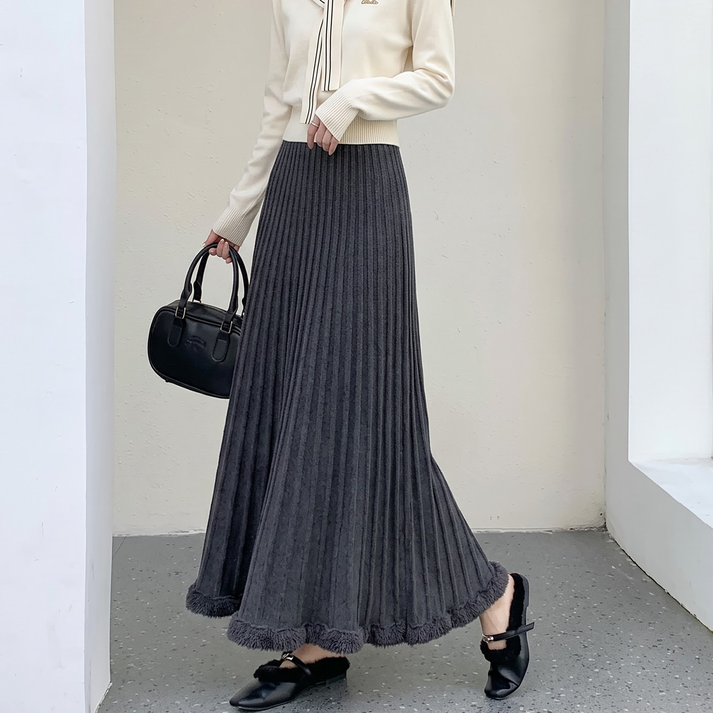 Off-White Knit A-Line Maxi Skirt for Women Autumn Winter 2026 Draped Fringe Pleated Flared Skirt - Image 3